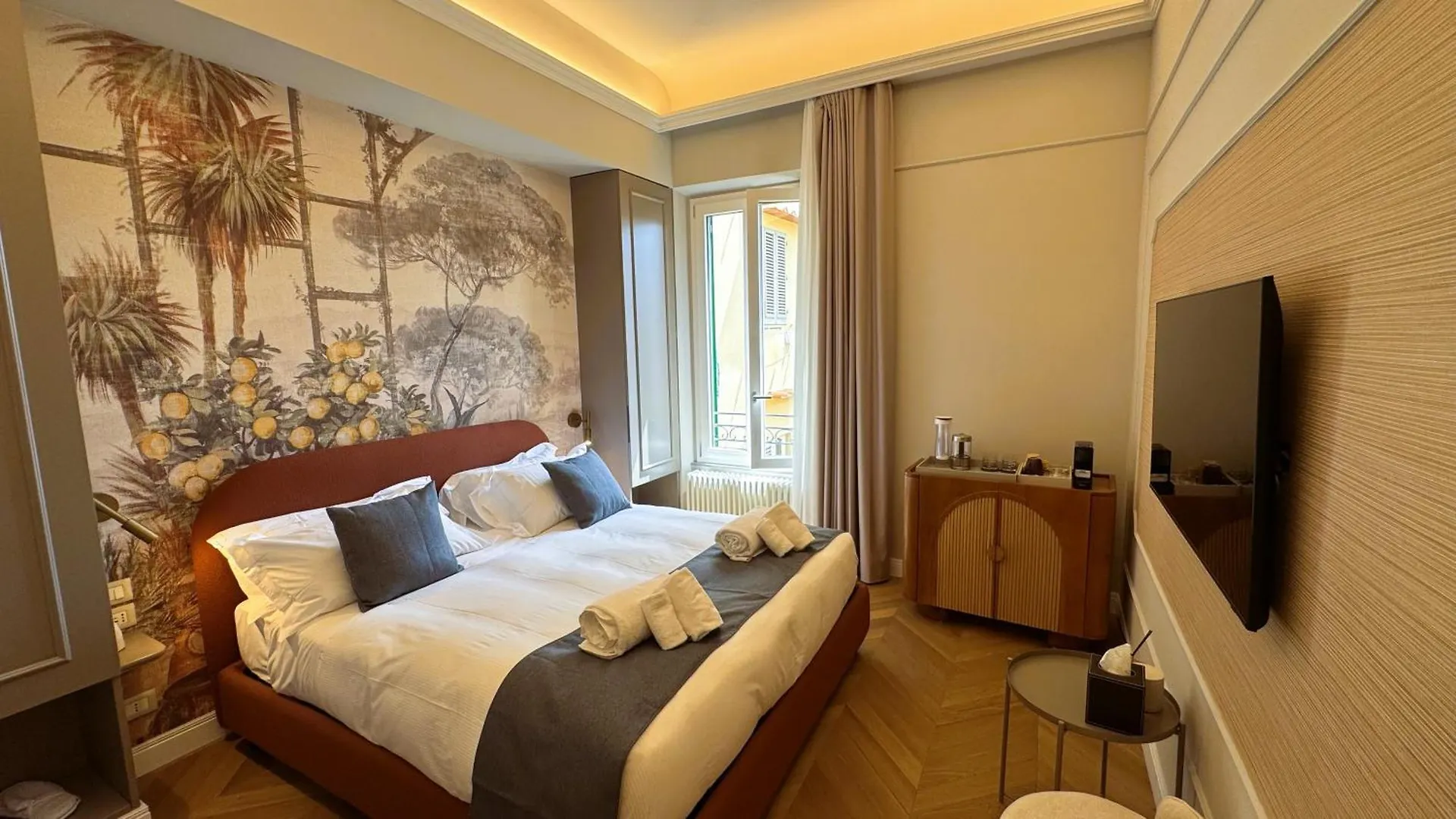 Dimora Collection - Le Logge - Historic Boutique Luxury Suites Firenze Aparthotel